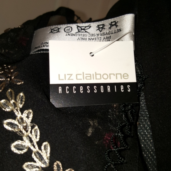 ❤️ NWT Liz Claiborne Sheer Black Embroidered Scarf - Picture 3 of 9